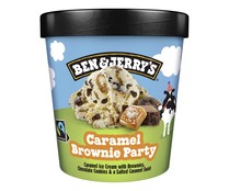 Tarrina de helado de caramelo, con torcitos de brownie y galletas de chocolate BEN & JERRY´S Caramel brownie party 465 ml.