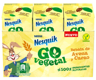 Bebida de avena y cacao elaborada con ingredientes 100% naturales NESQUIK Go vegetal 3 x 180 ml. Bebida de avena y cacao elaborada con ingredientes 100% naturales NESQUIK Go vegetal 3 x 180 ml.