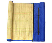 Esterilla de paja enrollable con bolsa de tranporte, 70x180cm. CUP'S ALCAMPO.