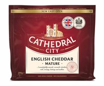 Queso cheddar curado CATHEDRAL CITY 200 gr.