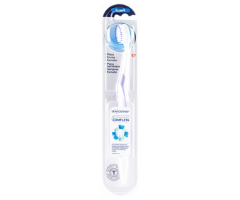 Cepillo de dientes con cabezal pequeño y filamentos suaves, para personas con sensibilidad dental SENSODYNE Acción completa. Cepillo de dientes con cabezal pequeño y filamentos suaves, para personas con sensibilidad dental SENSODYNE Acción completa.