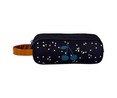 Estuche sostenible con dos compartimentos color negro estampado Cerezas y lunares PRODUCTO ALCAMPO, 23x9x7 cm.