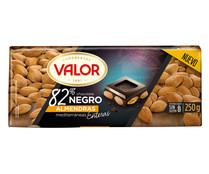 Chocolate negro con almendras, 82 % cacao VALOR 250 g.