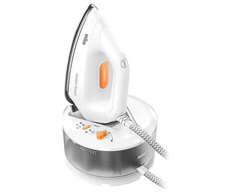 Centro de planchado BRAUN CareStyle Compact IS2132WH, suela FreeGlide 3D, presión de 5,5 bar.