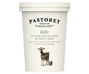 Kéfir de leche fresca de cabra, de sabor suave y baja acidez PASTORET 500 ml. Kéfir de leche fresca de cabra, de sabor suave y baja acidez PASTORET 500 ml.