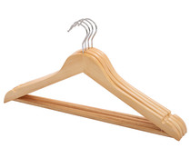 Perchas triangulares de madera ACTUEL.