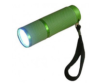 Linterna de 9 leds, con cuerpo de aluminio luminiscente EUROBRIC 2000.