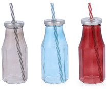 Botella con tapa y pajita 0,25 litros, disponible en color gris, azul o rojo, Arizona QUID.