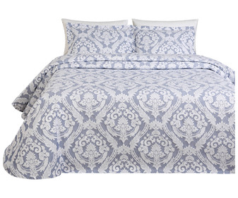 Colcha para cama doble con diseño Paisley efecto vaquero integrado en el el tejido, color azul y blanco, 240x260cm., LUTEX. Colcha para cama doble con diseño Paisley efecto vaquero integrado en el el tejido, color azul y blanco, 240x260cm., LUTEX.