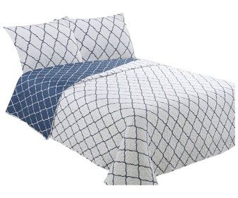 Colcha boutí 100% microfibra para cama doble, diseño rombos blanco y negro un lado, y azul y blanco en reverso, 240x270cm., TEXTIL HOGAR. Colcha boutí 100% microfibra para cama doble, diseño rombos blanco y negro un lado, y azul y blanco en reverso, 240x270cm., TEXTIL HOGAR.