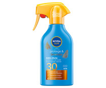 Protector solar con activador del bronceado y factor de protección 30 (medio) NIVEA Sun protege & broncea 270 ml.