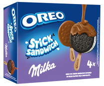 Bómbon de galleta oreo, recubierta de chocolate con leche Milka OREO 4 x 75 ml.