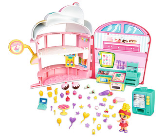 Escenario de juego Pastelería con accesorios y muñeca mix & match PINYPON. Escenario de juego Pastelería con accesorios y muñeca mix & match PINYPON.