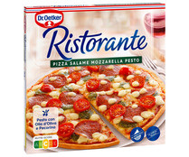 Pizza congelada de salami, queso mozzarella y pesto DR. OETKER Ristorante 360 g.